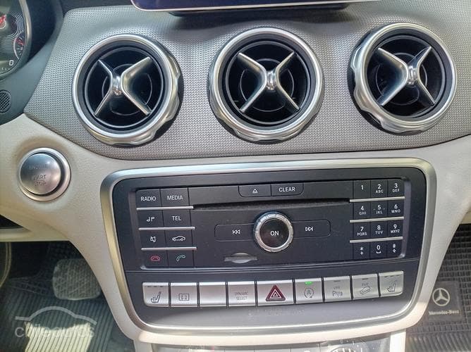 Mercedes-Benz Gla 220D 11
