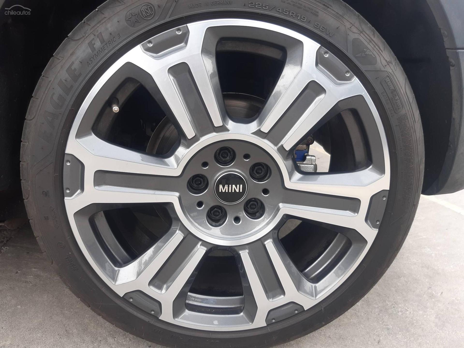 MINI Countryman 26