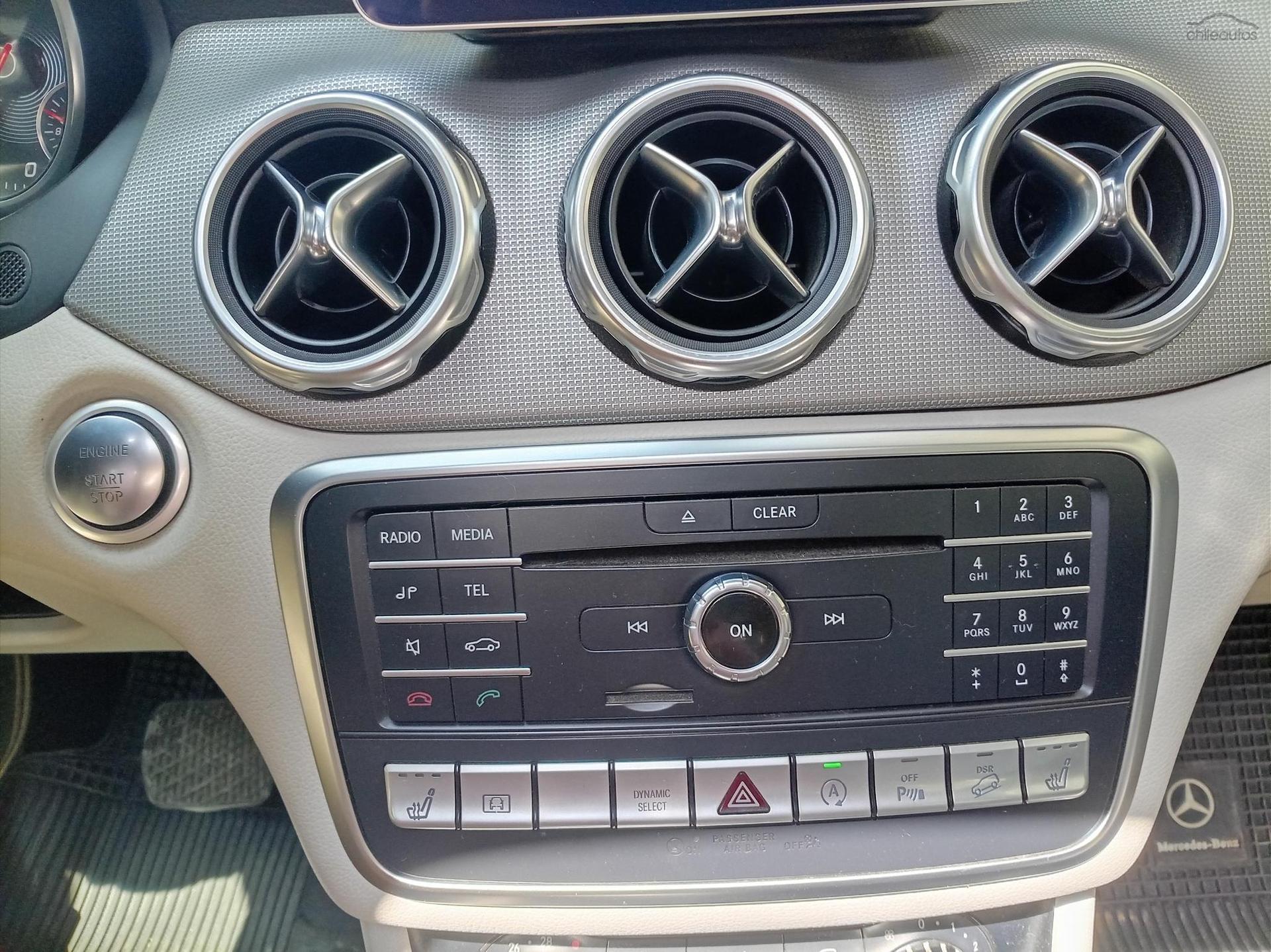 Mercedes-Benz Gla 220D 11