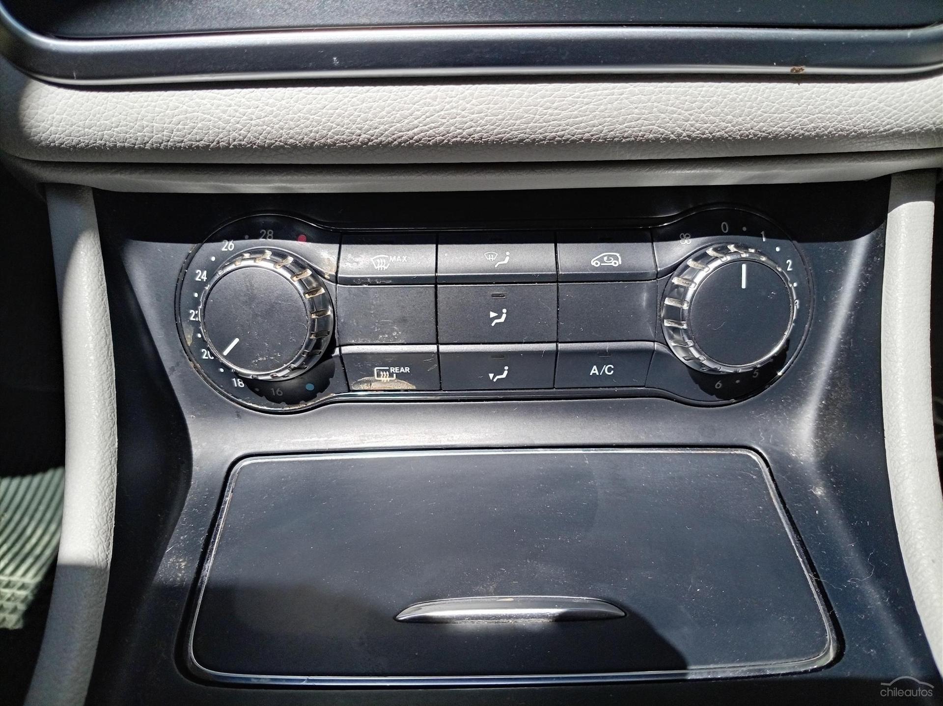 Mercedes-Benz Gla 220D 13