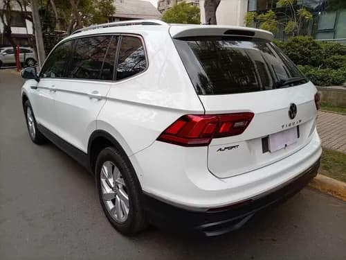 Volkswagen Tiguan 6