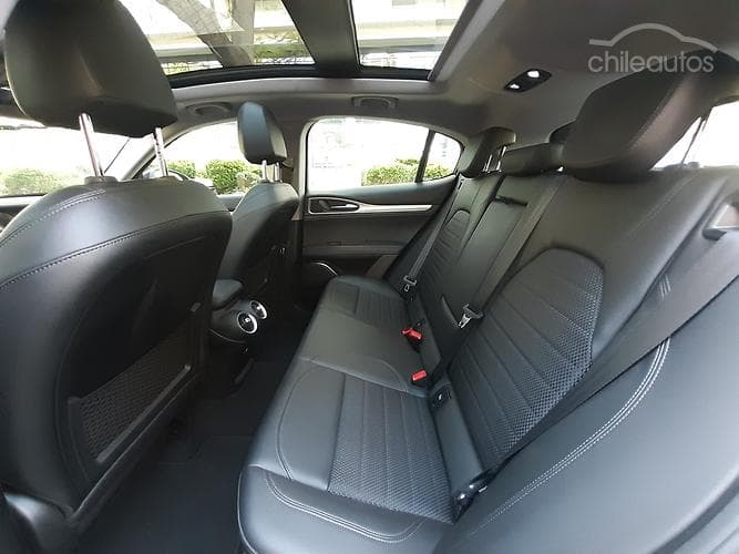 Alfa Romeo Stelvio 19