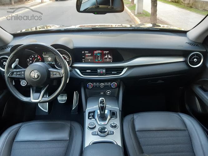 Alfa Romeo Stelvio 16