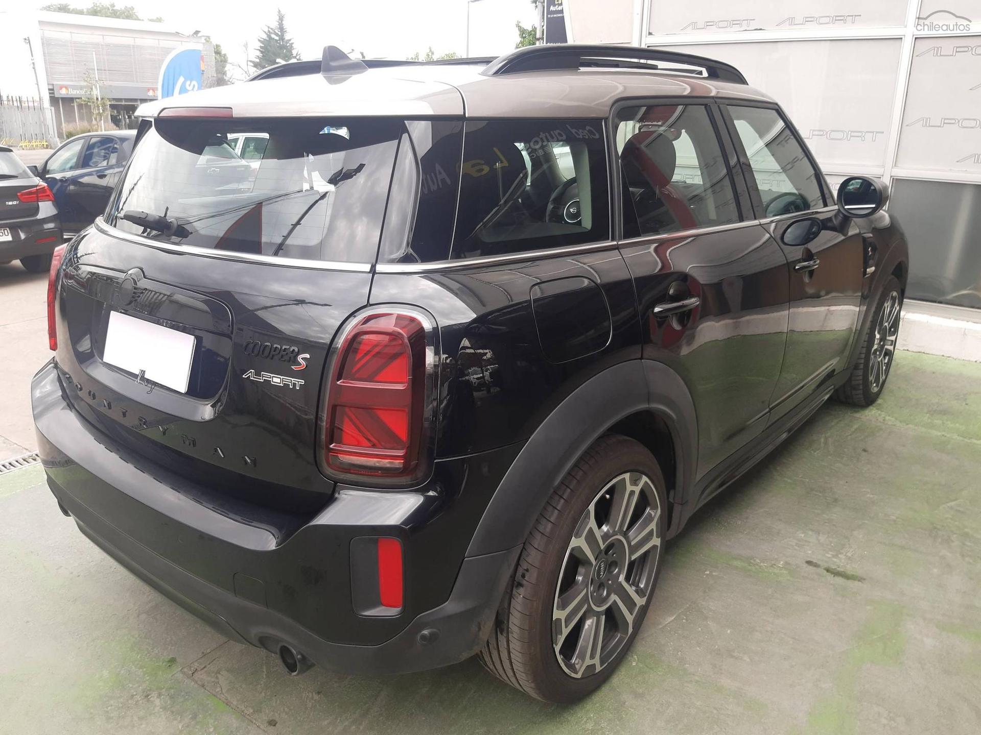 MINI Countryman 8