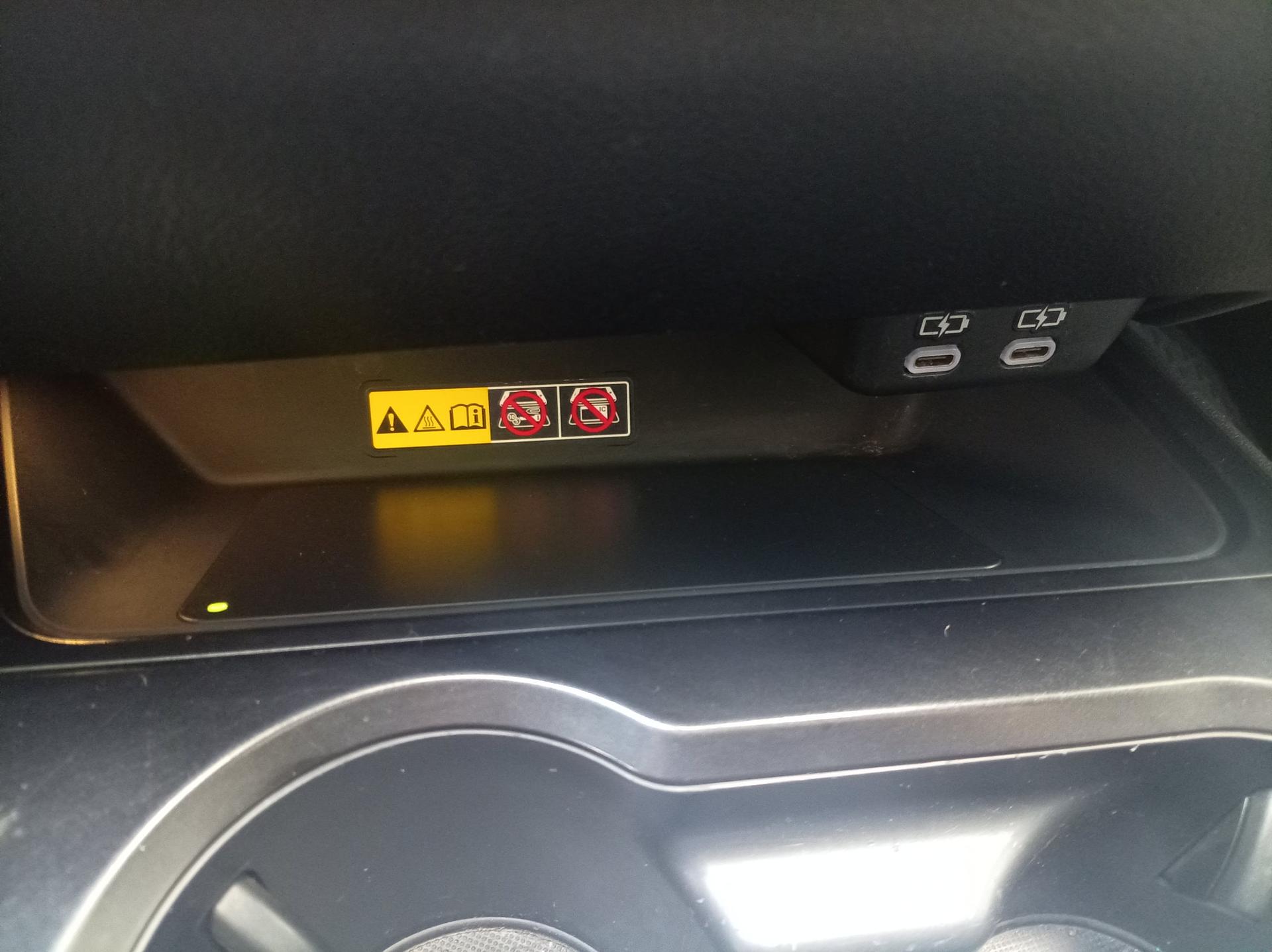Lexus UX250H 12