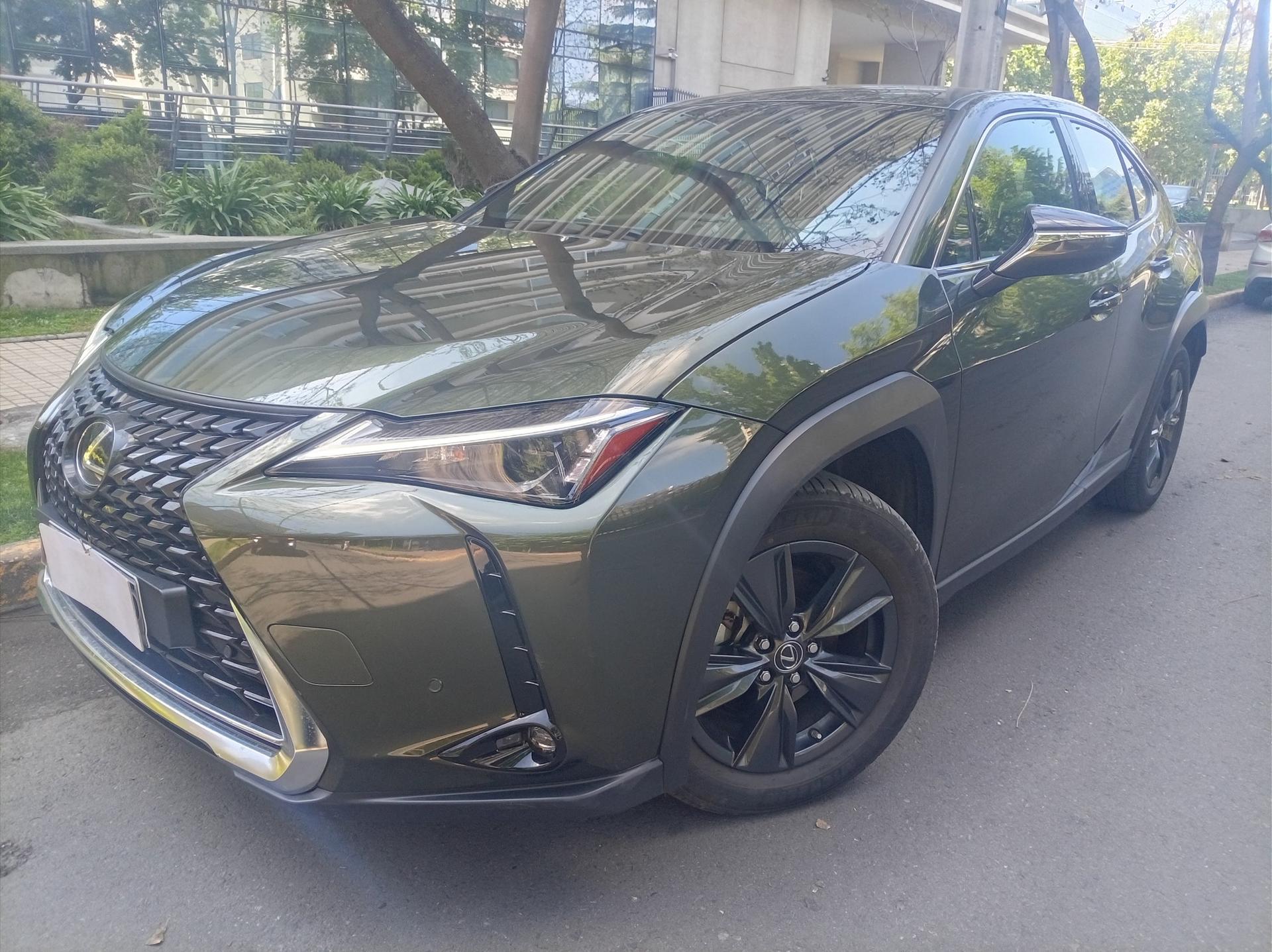 Lexus UX250H