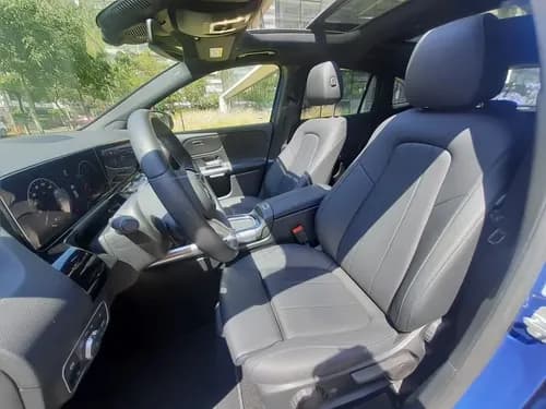 Mercedes-Benz GLA 200 17