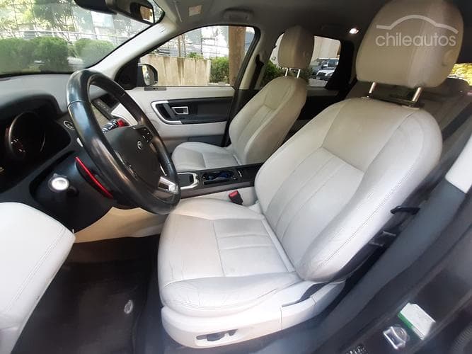 Land Rover Discovery Sport 17