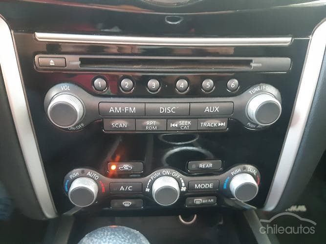 Nissan Pathfinder 11