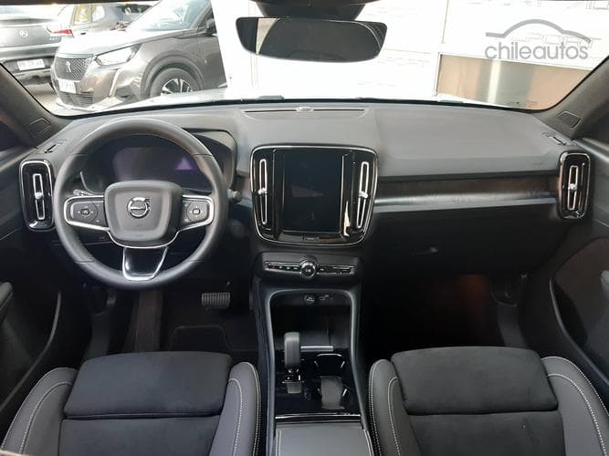 Volvo C40 14