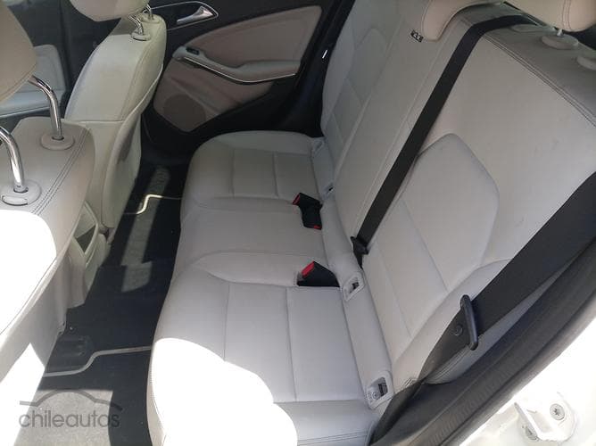 Mercedes-Benz Gla 220D 17