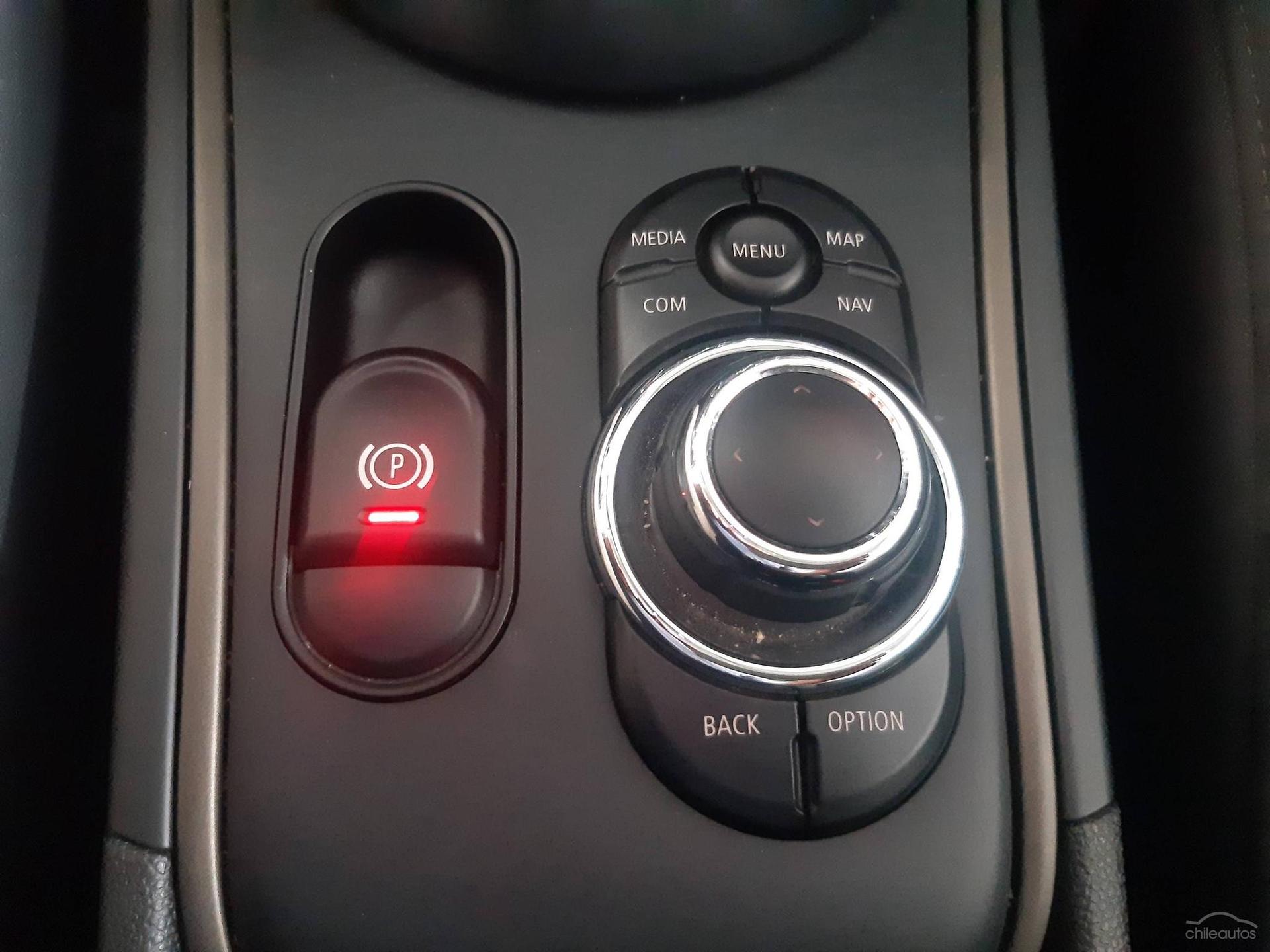 MINI Countryman 17