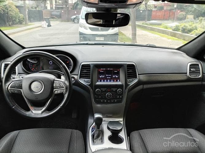 Jeep Grand Cherokee 19