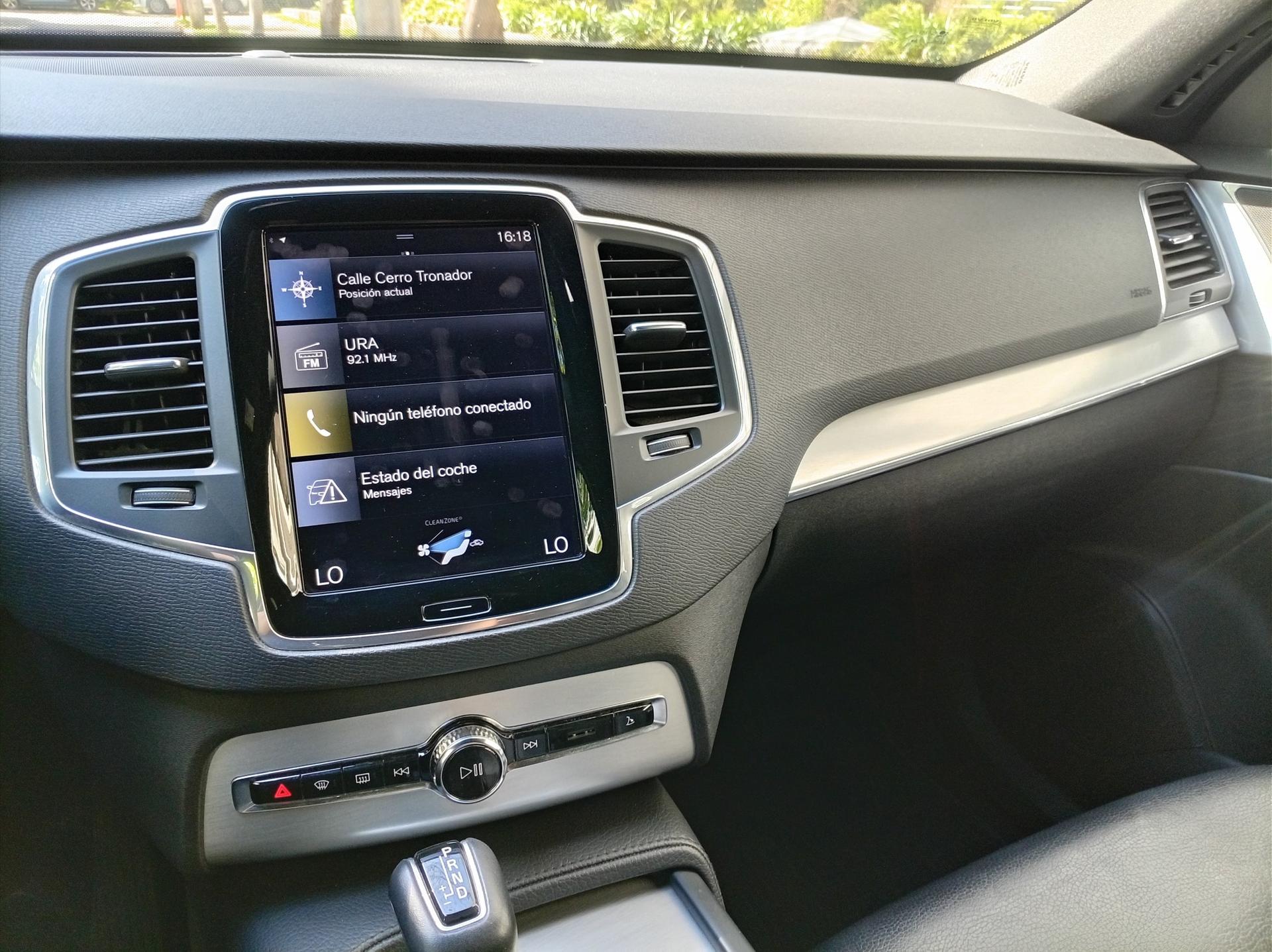 Volvo XC90 8