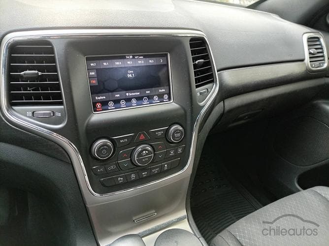 Jeep Grand Cherokee 8