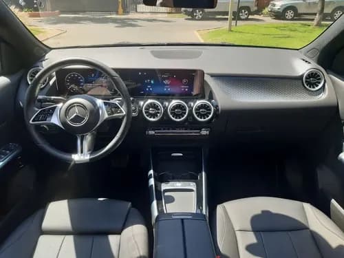 Mercedes-Benz GLA 200 19