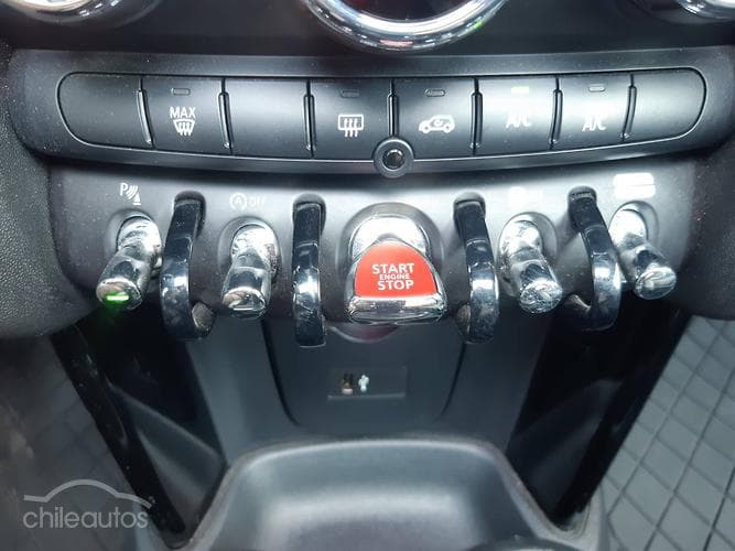 MINI Cooper 17