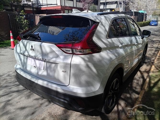 Mitsubishi Eclipse Cross 4