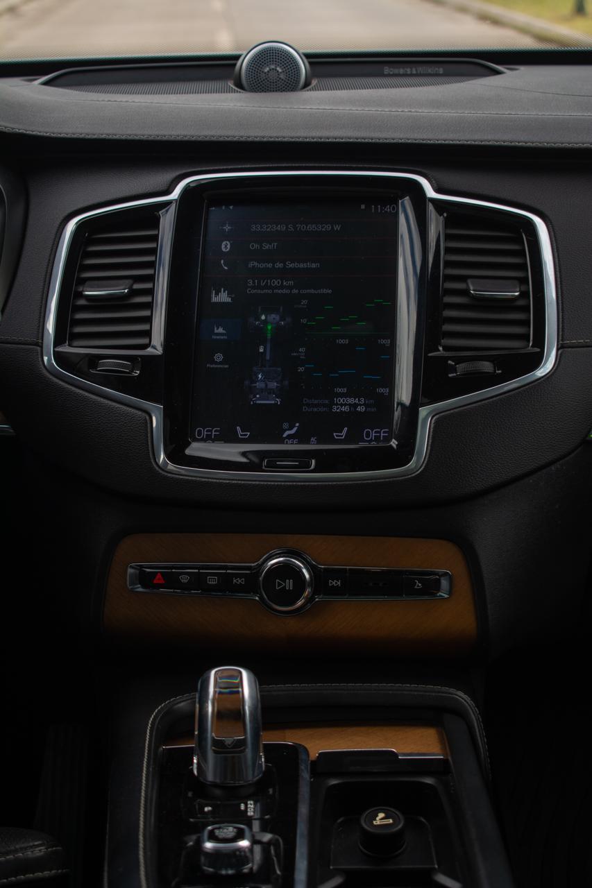 Volvo XC90 10