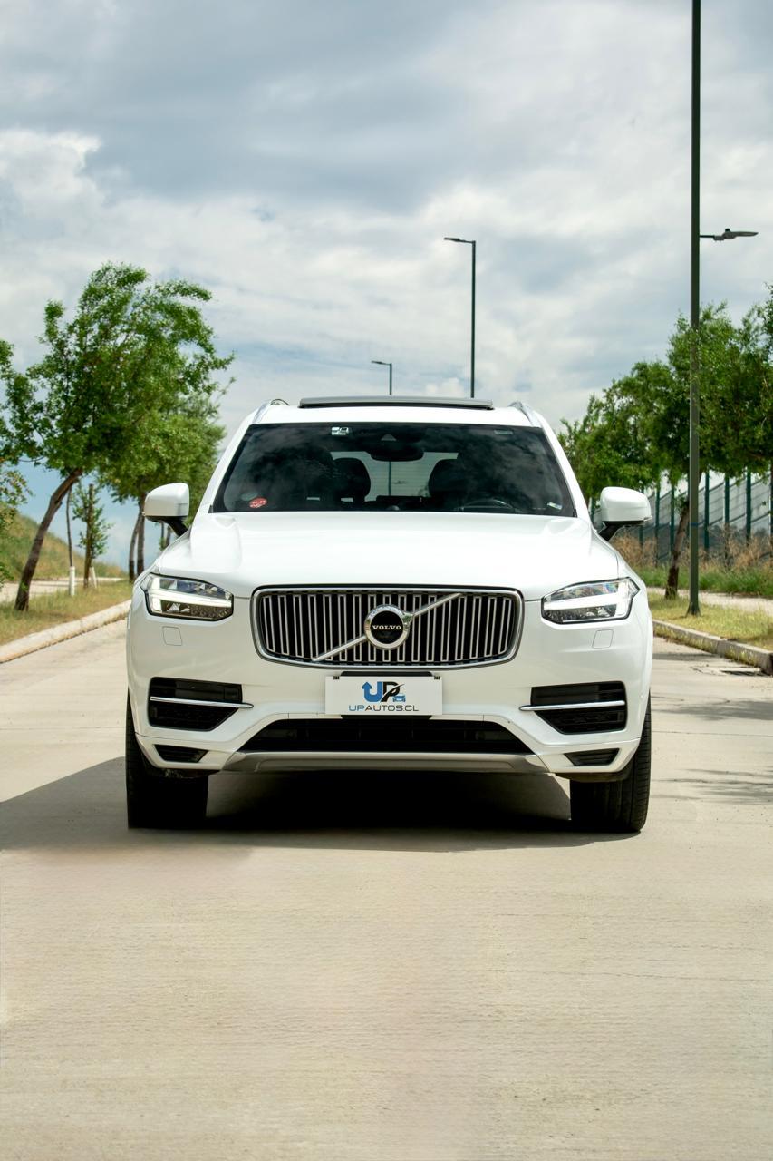 Volvo XC90 2