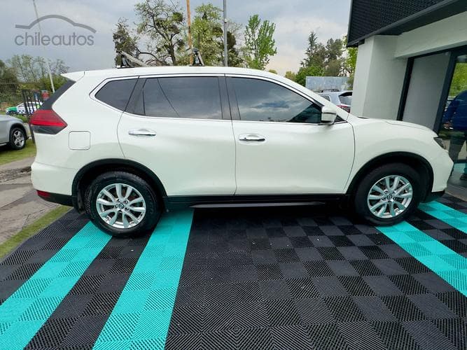 Nissan X-Trail 9
