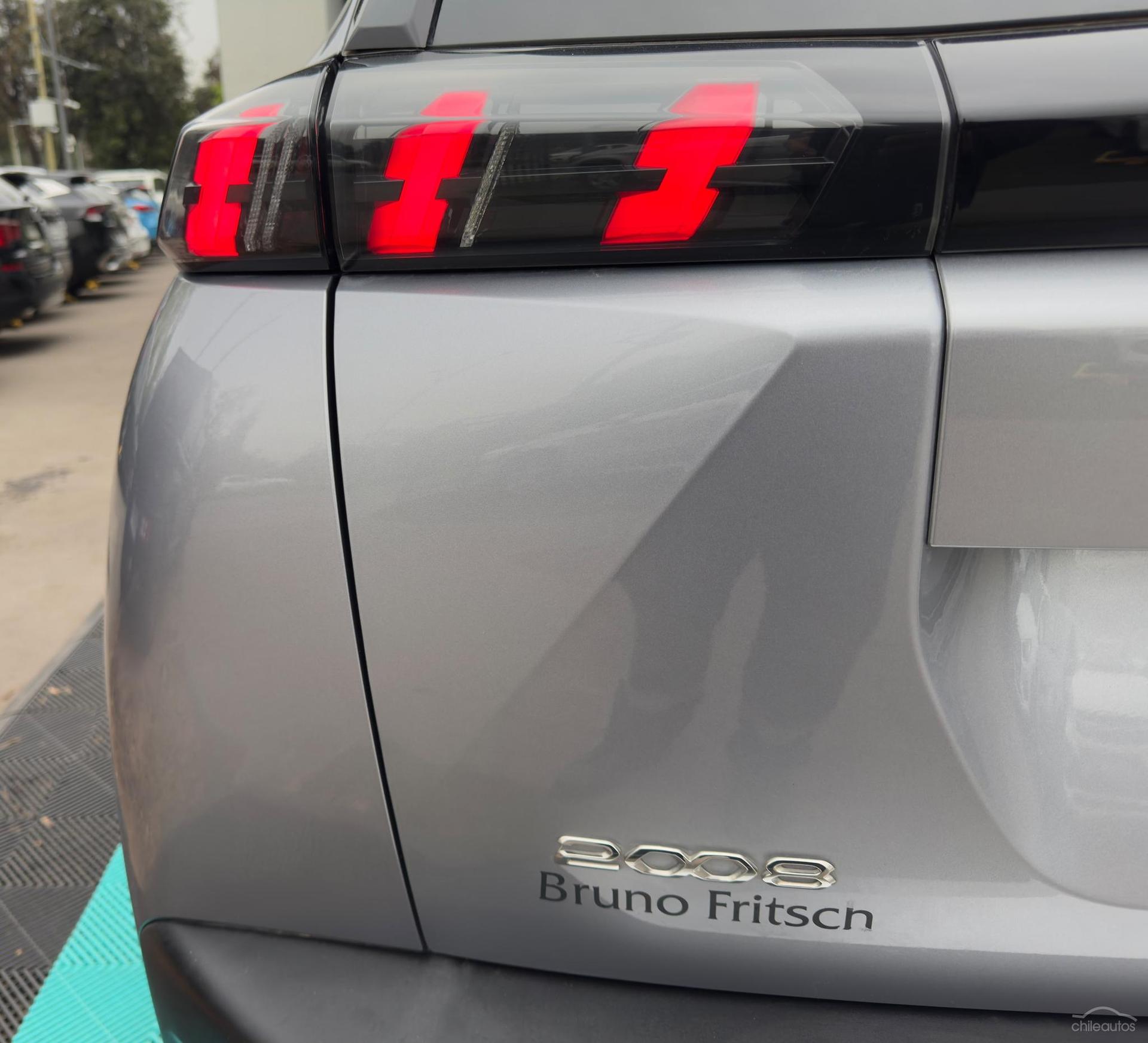Peugeot 2008 5