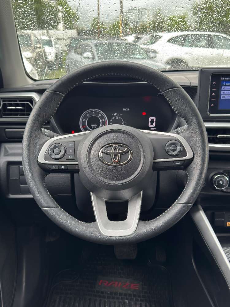 Toyota Raize 19