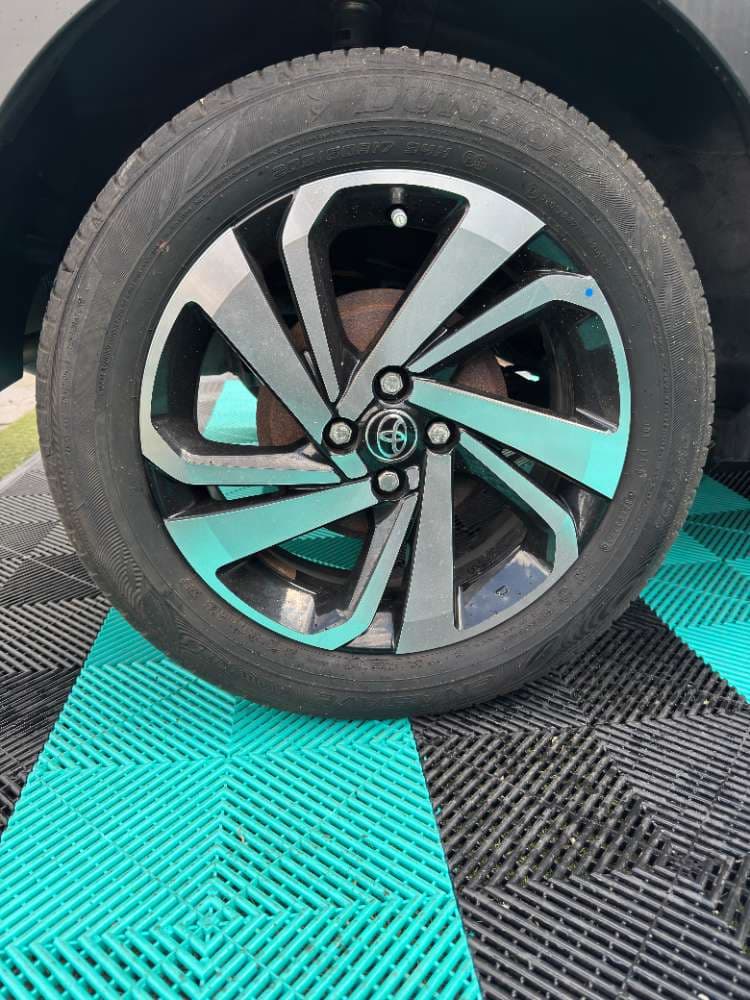 Toyota Raize 16