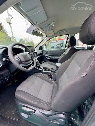 Peugeot 2008 14
