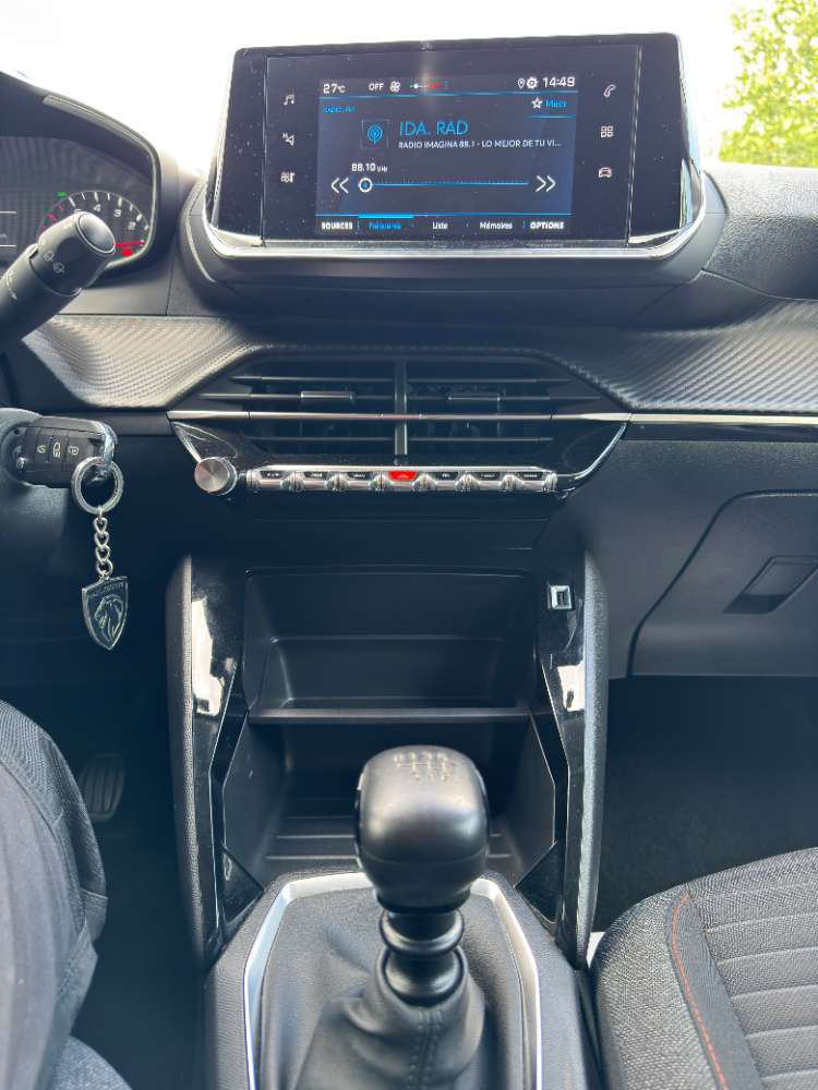Peugeot 208 22