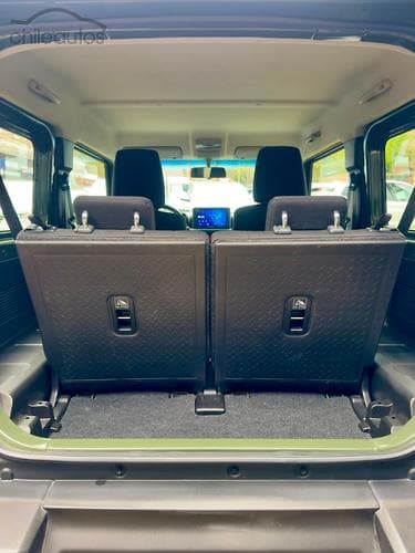 Suzuki Jimny 21