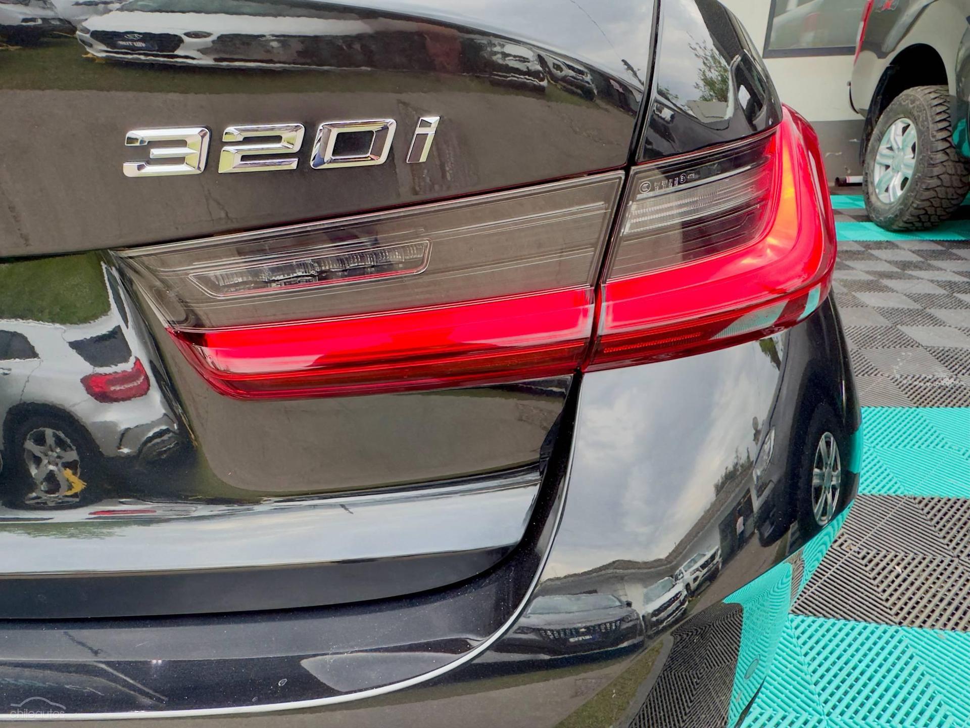 BMW 320I 7
