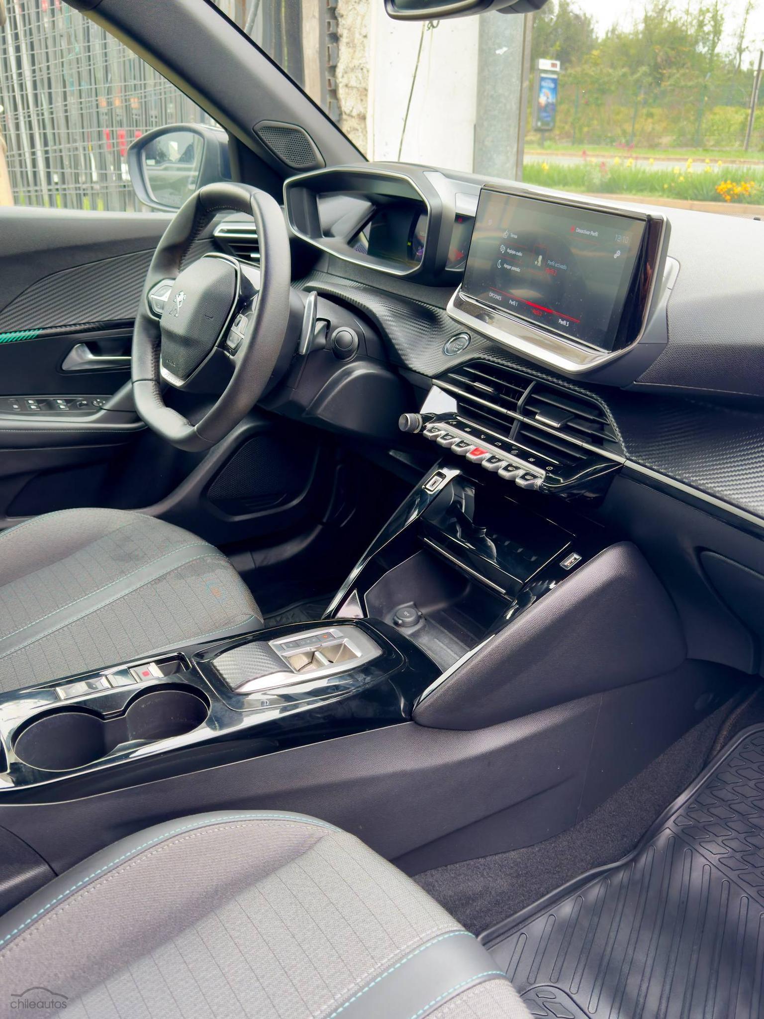 Peugeot 2008 18