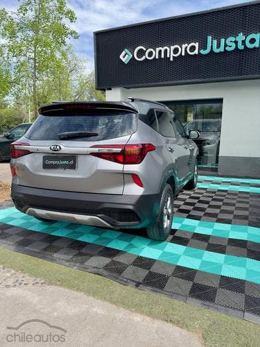 Kia Seltos 8