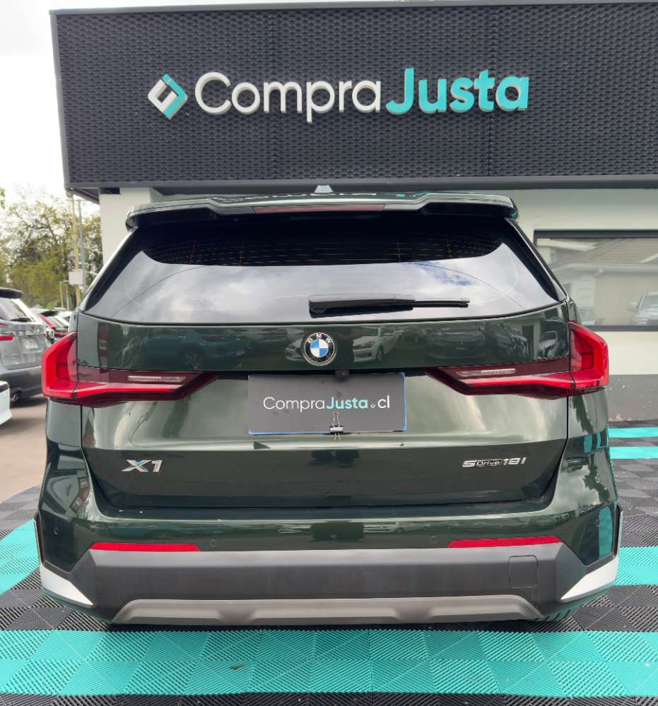 BMW X1 8