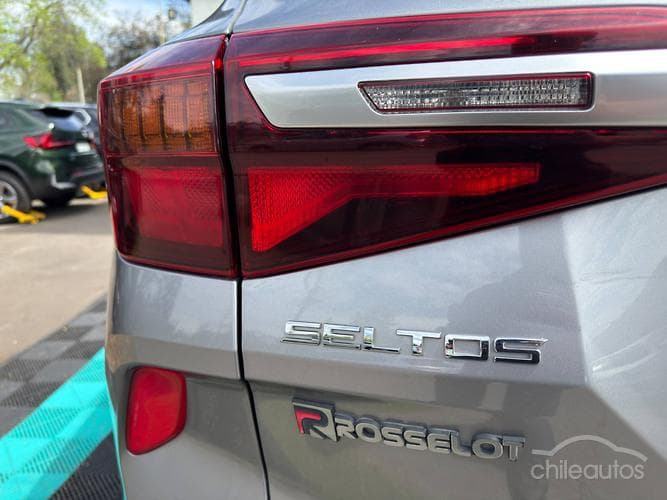 Kia Seltos 5
