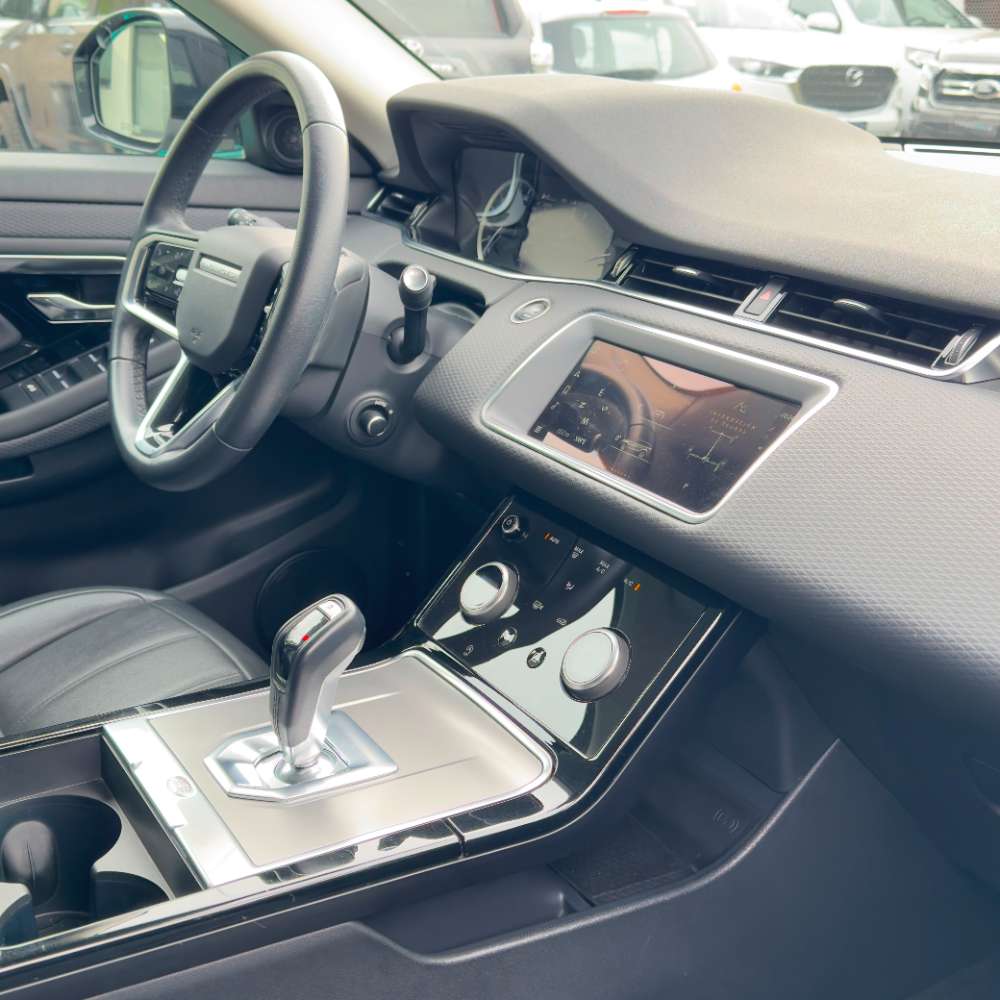 Land Rover Evoque 16