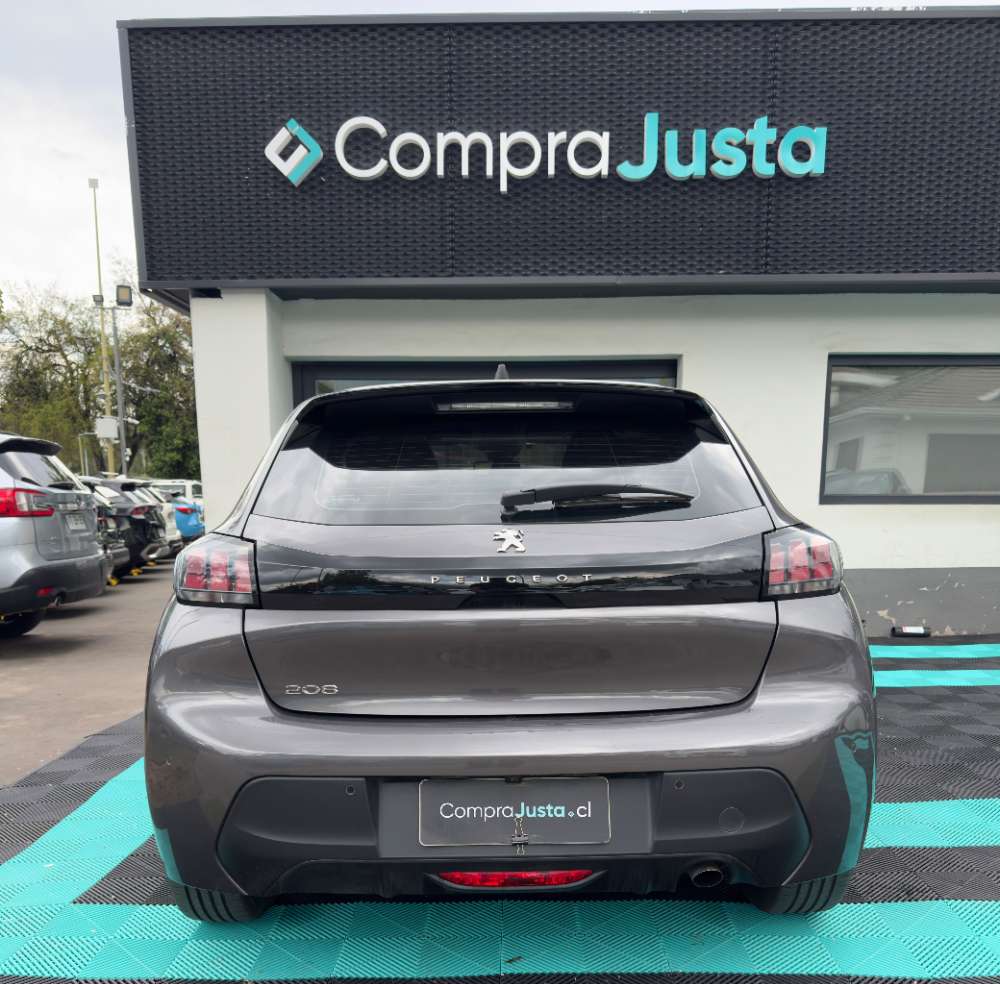 Peugeot 208 8