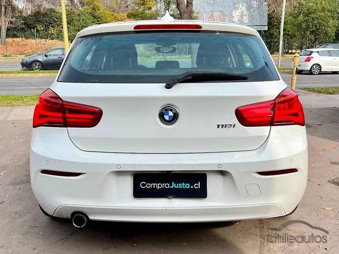 BMW 118 6