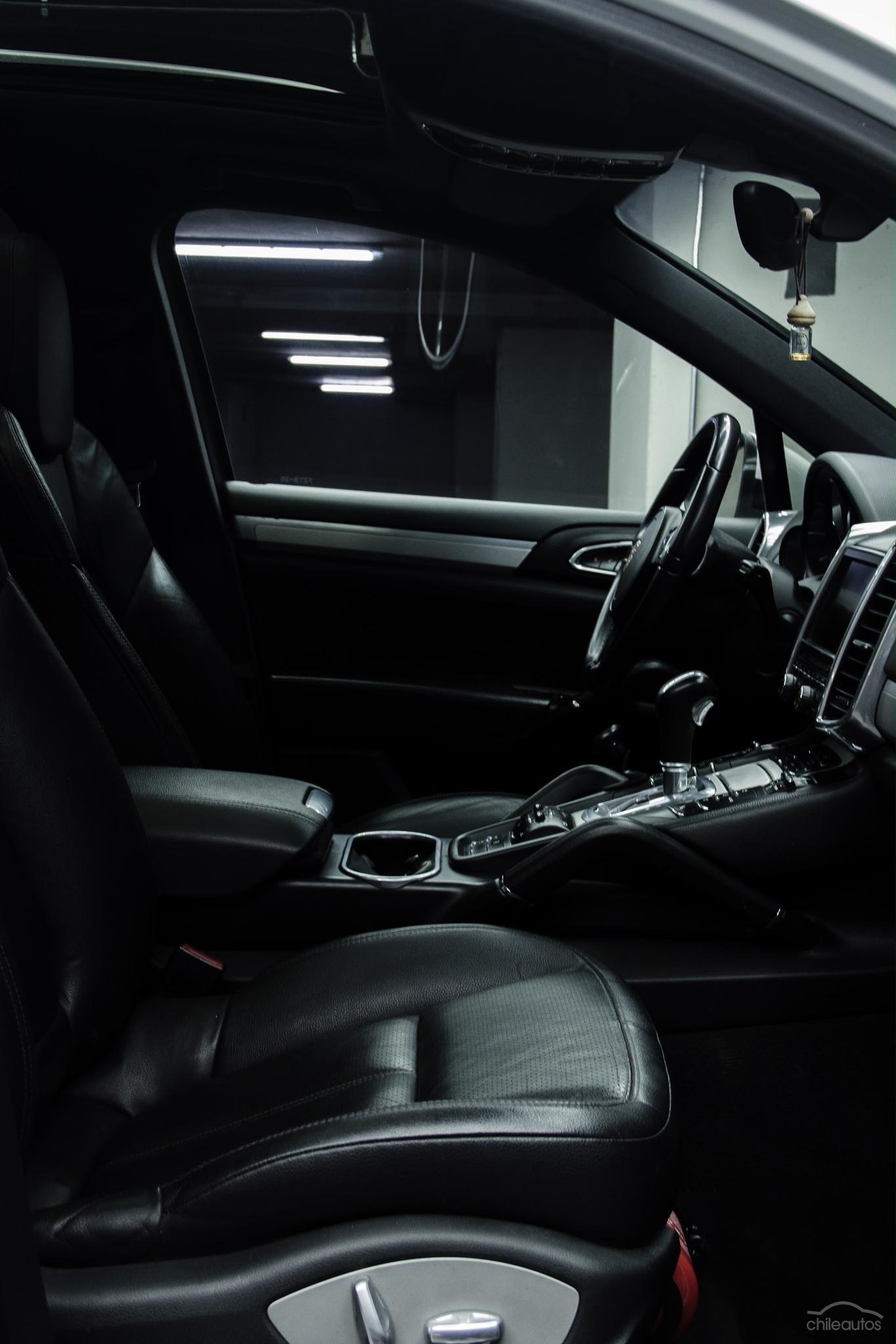 Porsche Cayenne 16