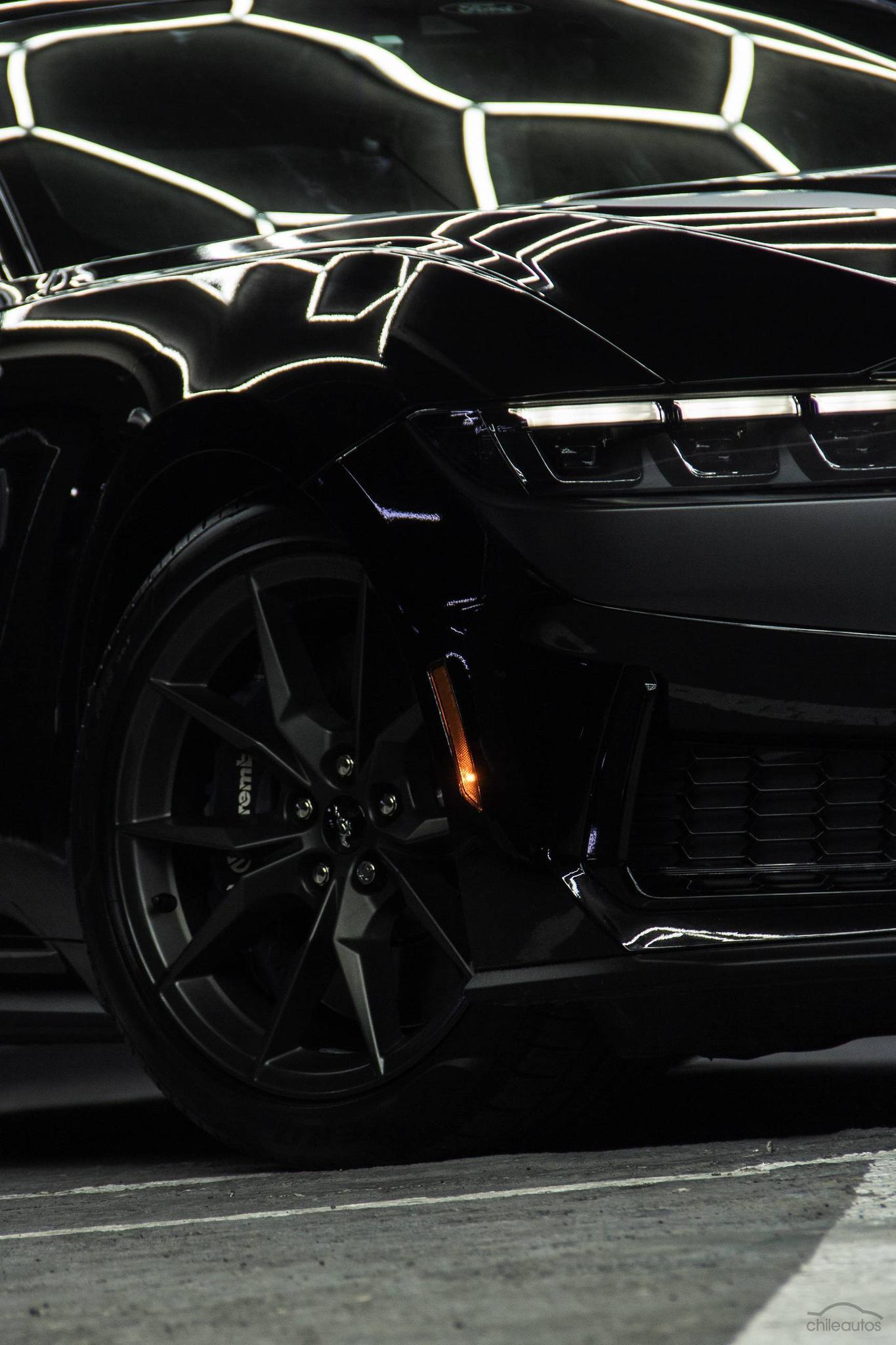 Ford Mustang 12