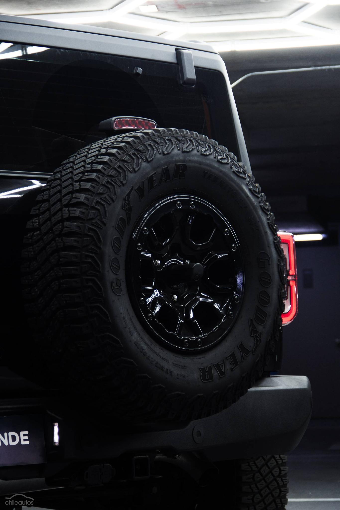 Ford Bronco 11