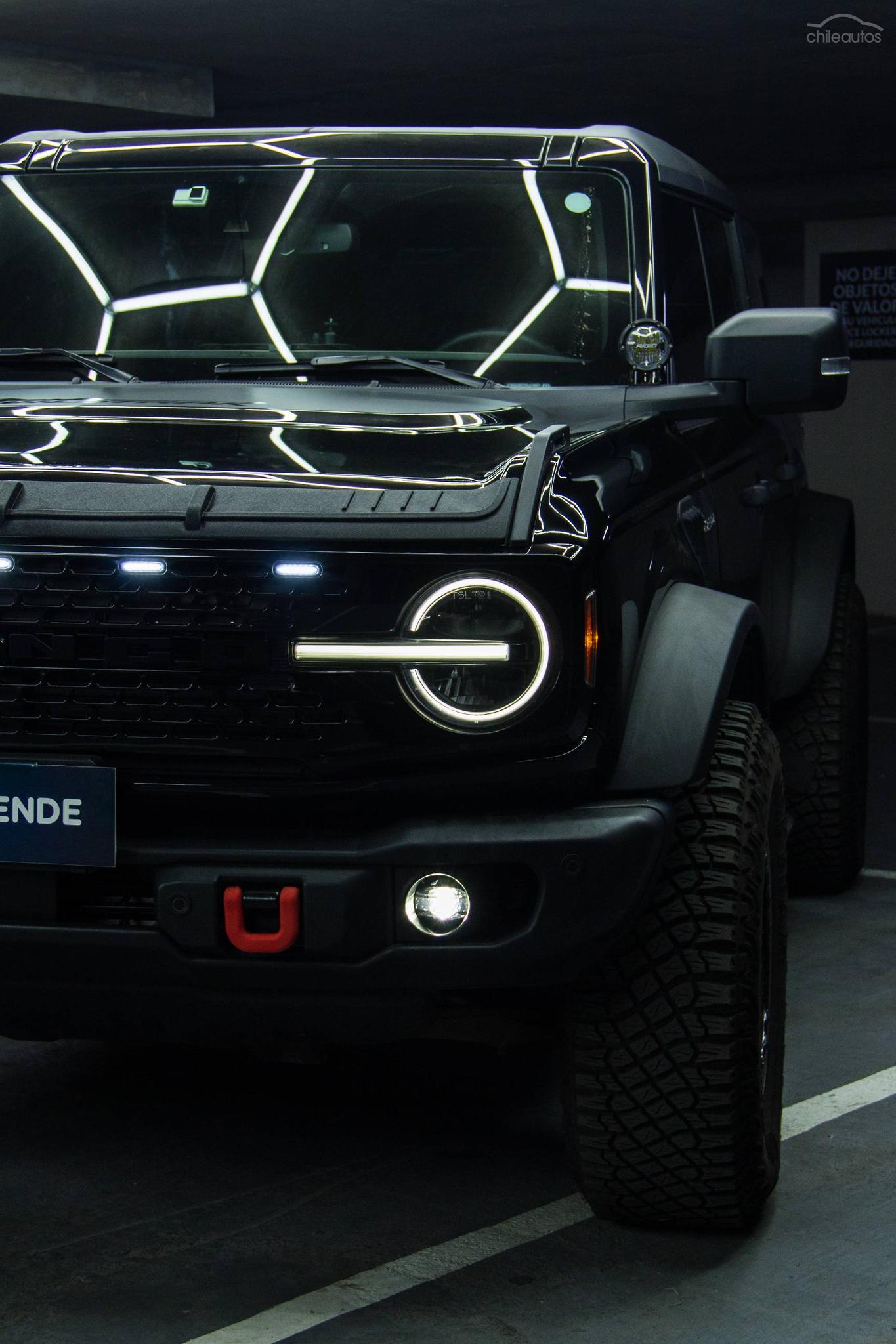 Ford Bronco 6