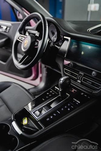 Porsche Macan 18