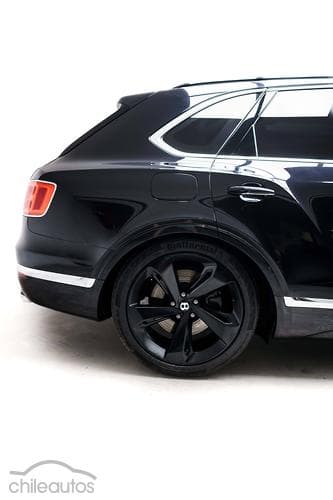 Bentley Bentayga 9