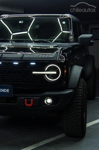 Ford Bronco 6