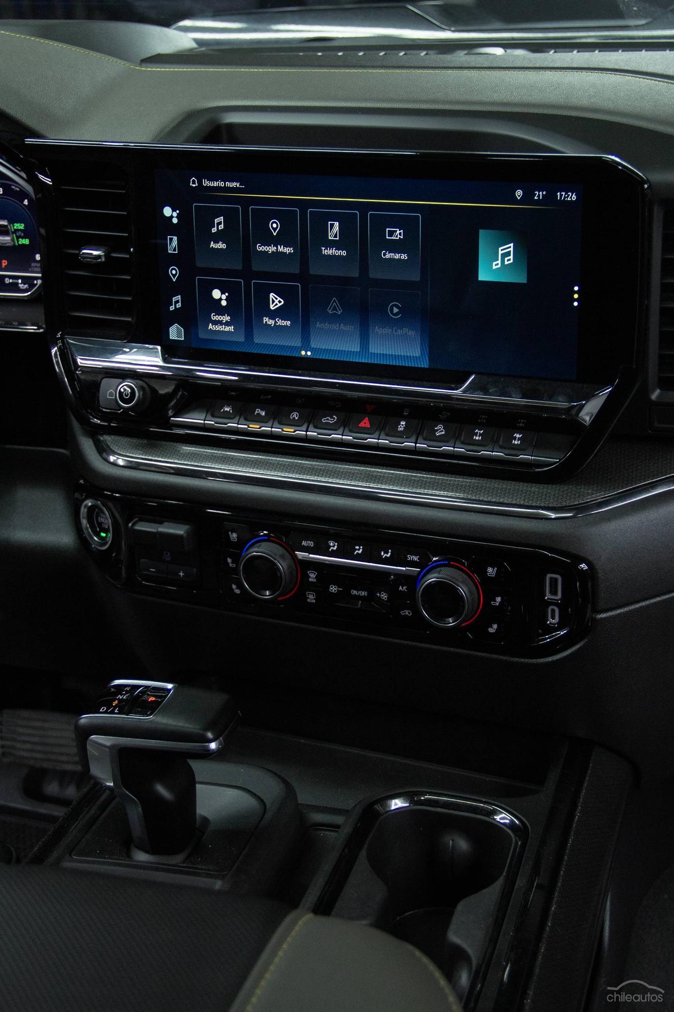 Chevrolet Silverado 24