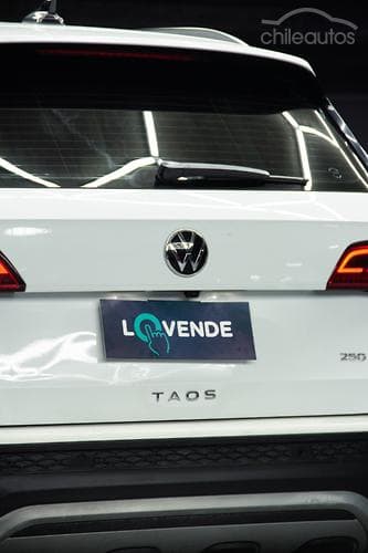 Volkswagen Taos 10