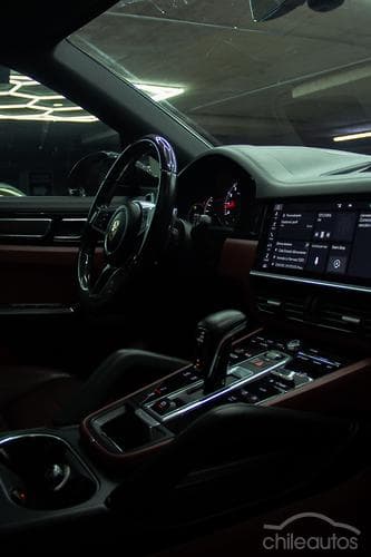 Porsche Cayenne Coupe 18