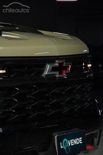 Chevrolet Silverado 18